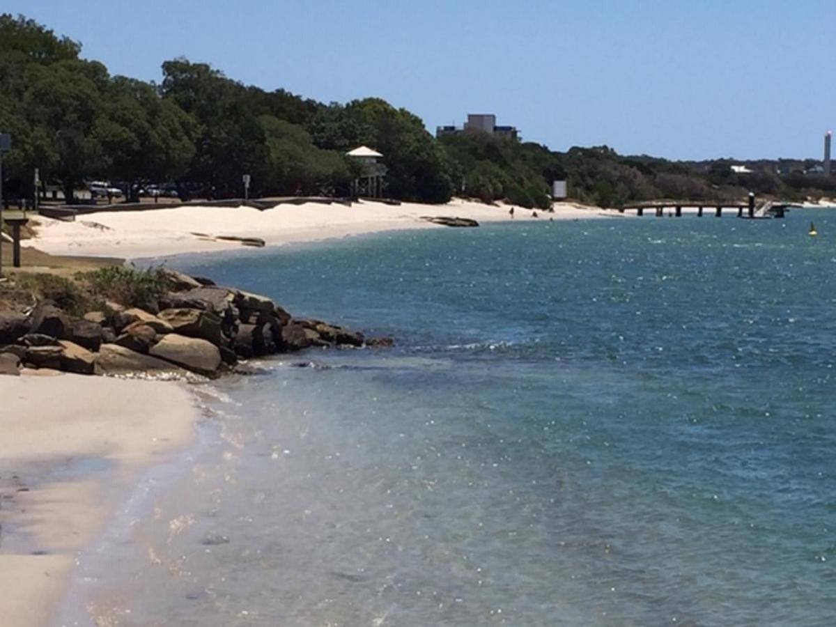 Just Perfect Apartment With Ocean Views Caloundra Esterno foto