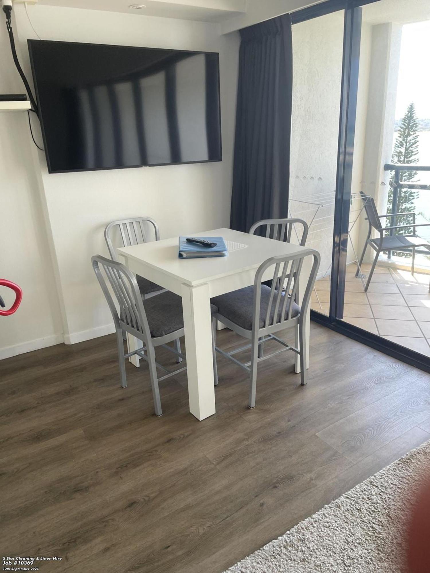 Just Perfect Apartment With Ocean Views Caloundra Esterno foto