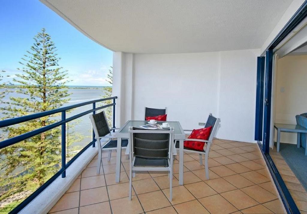 Just Perfect Apartment With Ocean Views Caloundra Esterno foto